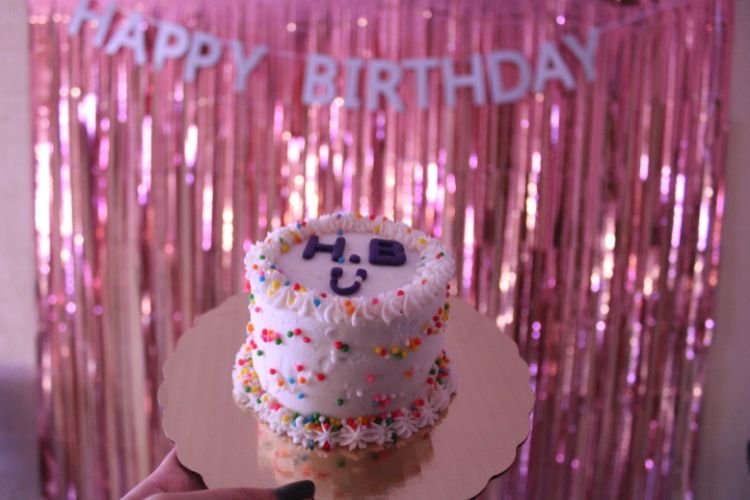 decoracao mesa bolo aniversario simples