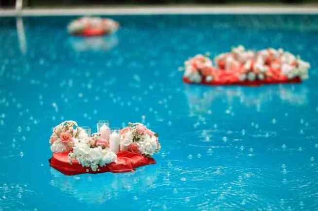 decoração ano novo piscina