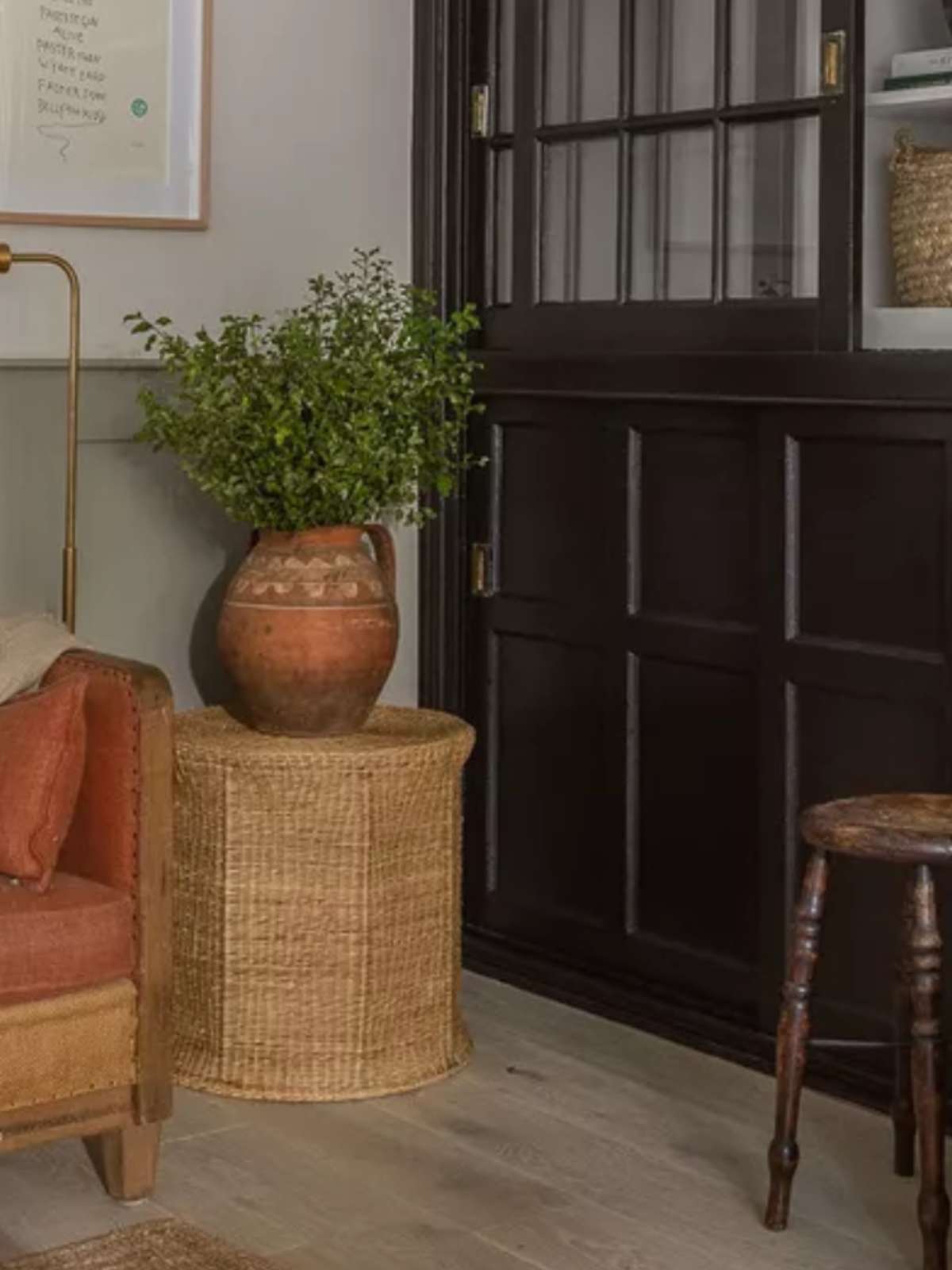 onde comprar móveis antigos baratos