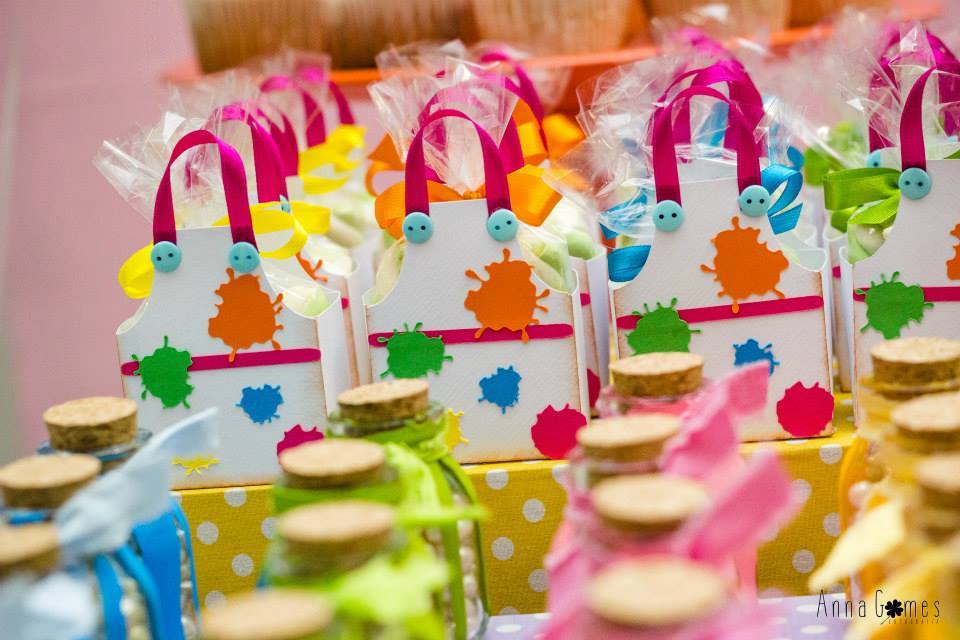 papel de parede aquarela ou adesivo para quarto infantil