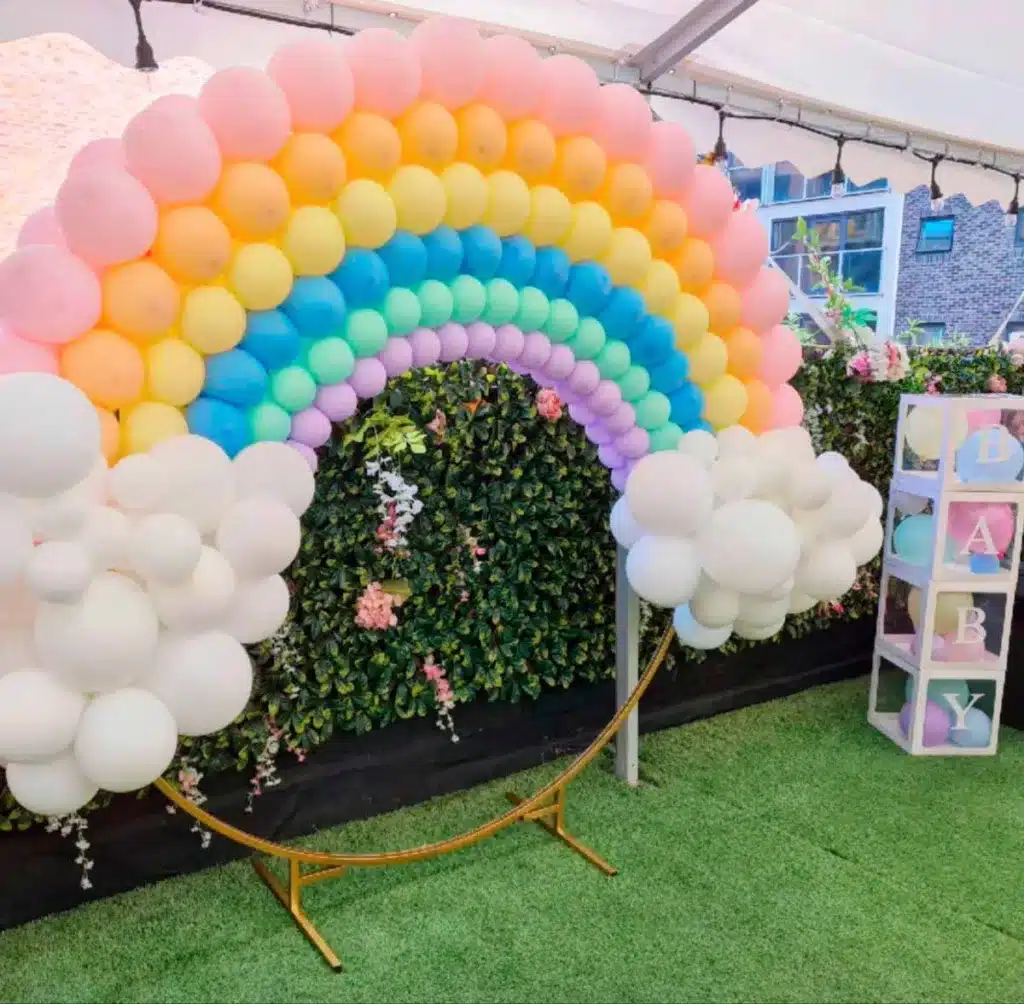 erros comuns na decoração de chá de bebê arco íris