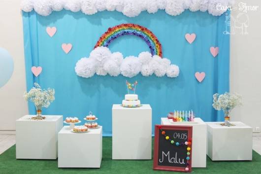 quanto custa decoração festa infantil arco íris