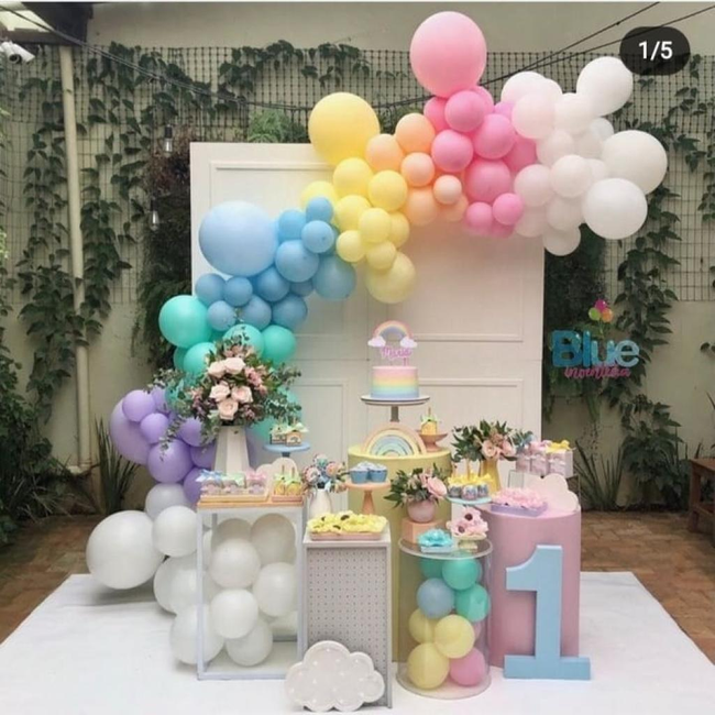 decoração arco íris vs decoração unicórnio festa infantil