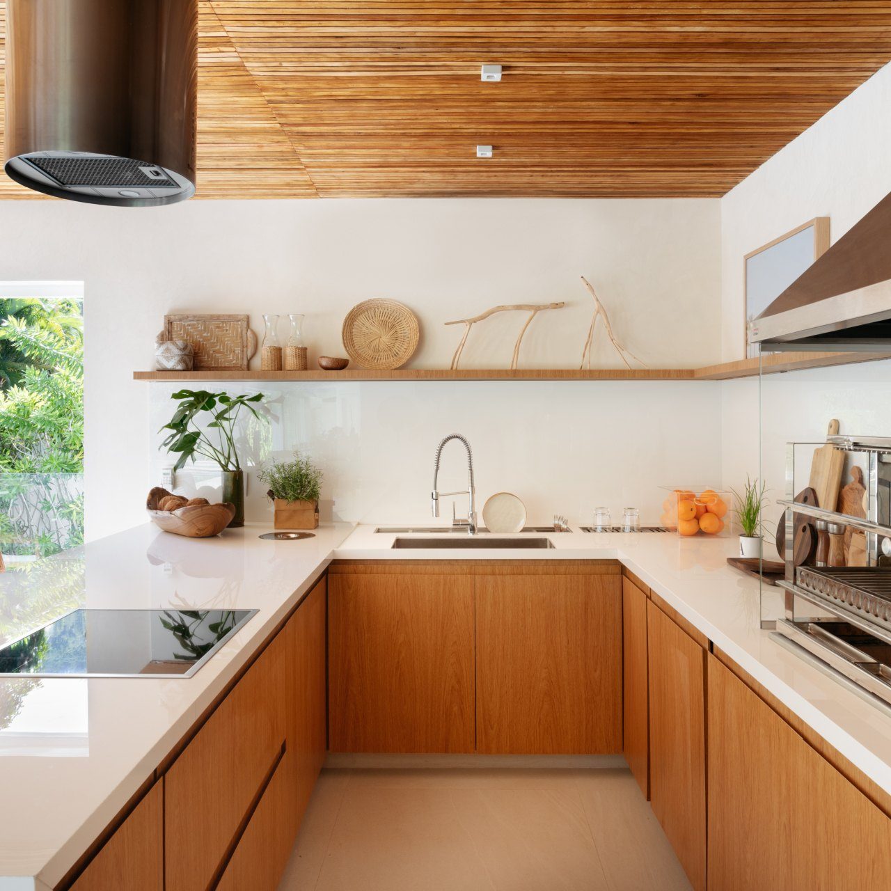 Área Gourmet em Apartamento vs. Casa: Dicas de Decoração e Otimização de Espaço