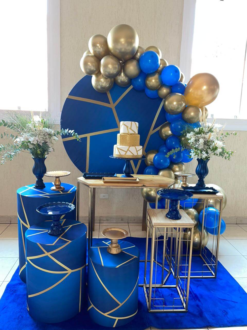 decoração azul e dourado