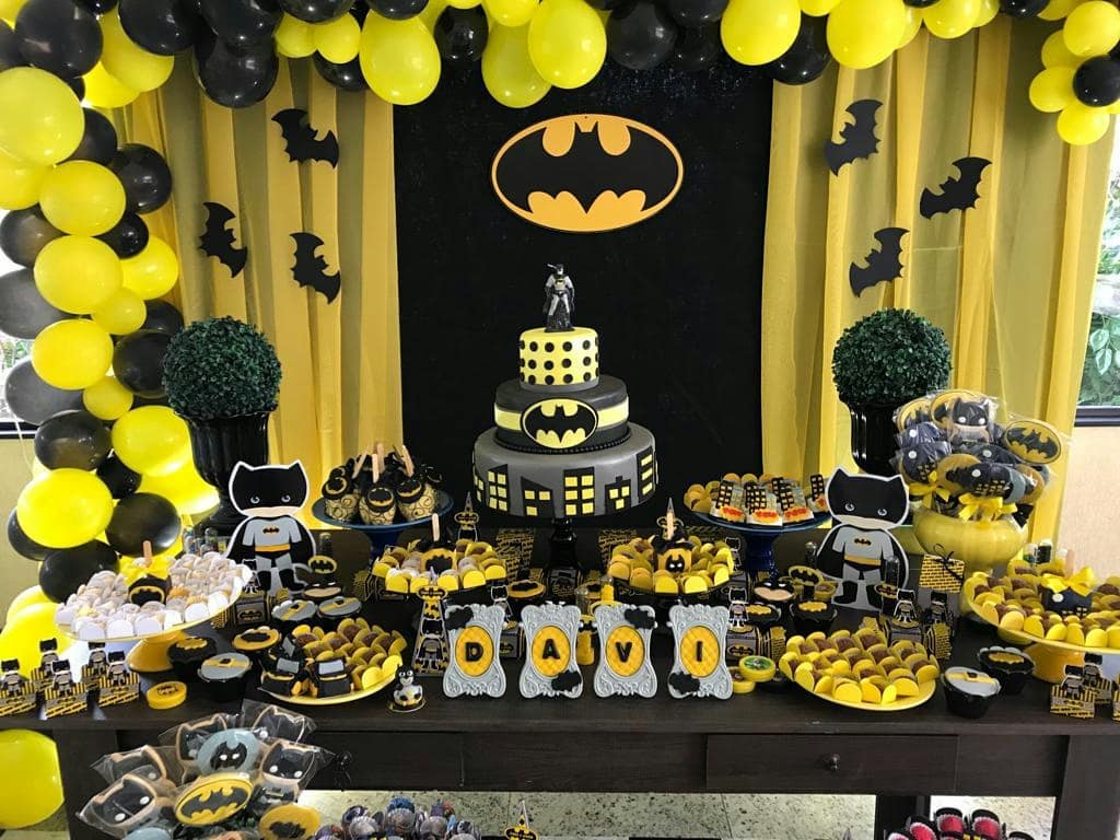 decoração batman cute vs lego qual escolher