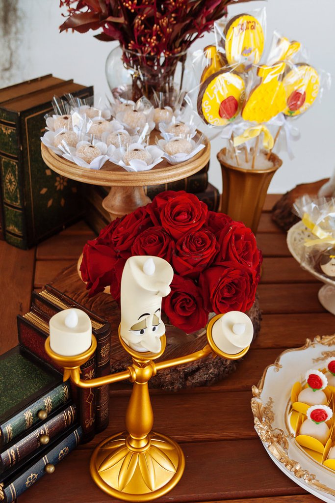 decoração bela e a fera