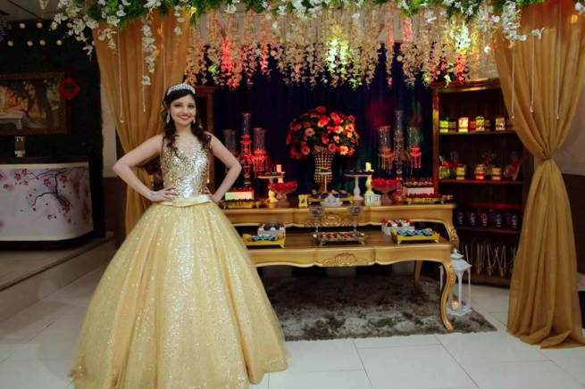 erros comuns ao decorar festa bela e fera evitar