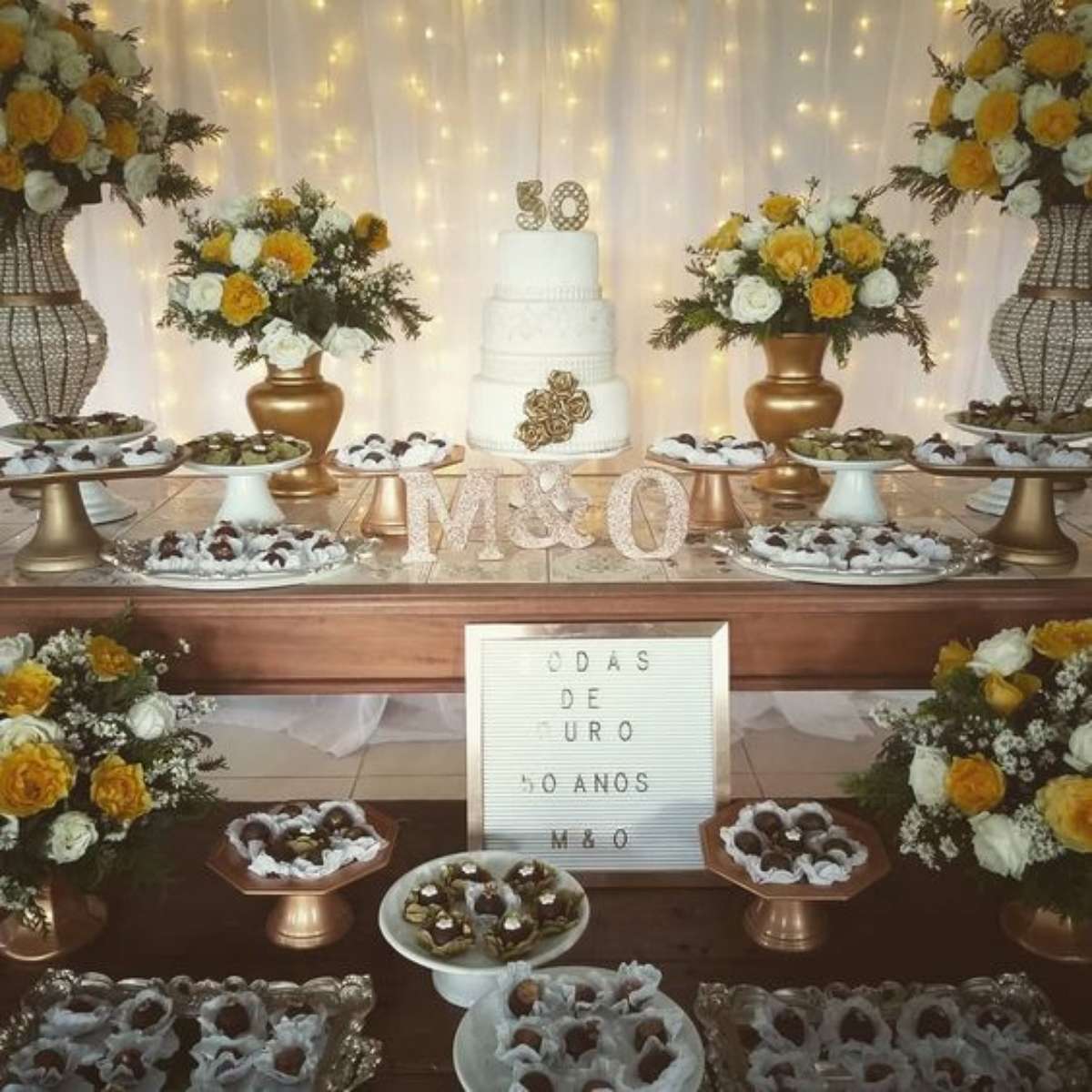 decoração bodas de ouro