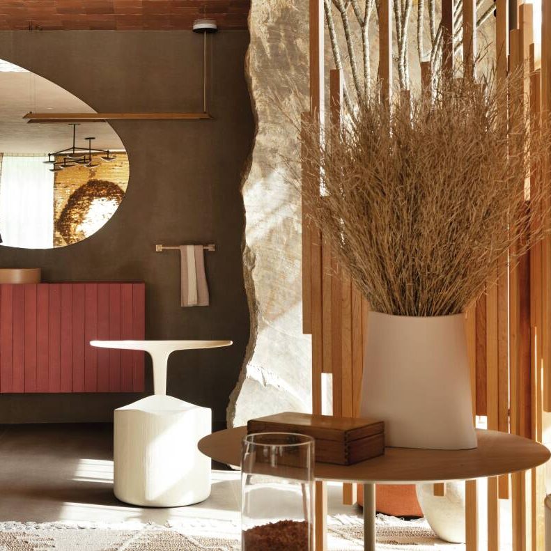 5 ideias de títulos:
1. Transforme sua Sala com o Estilo Boho Chic: Guia Completo
2. Decoração Boho Chic: Elementos Essenciais para um Ambiente Aconchegante
3. Do Vintage ao Natural: Criando uma Sala Boho Cheia de Personalidade
4. O Poder das Plantas e Texturas na Decoração Boho Chic
5. Iluminação e Cores: Os Segredos para uma Sala Boho Perfeita