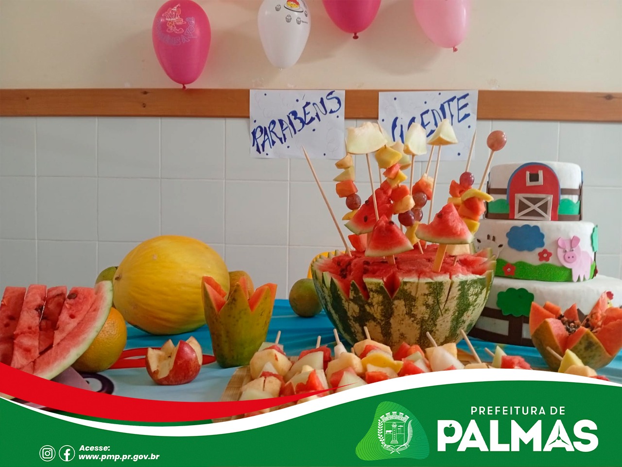 decoração mesa principal boteco masculino simples