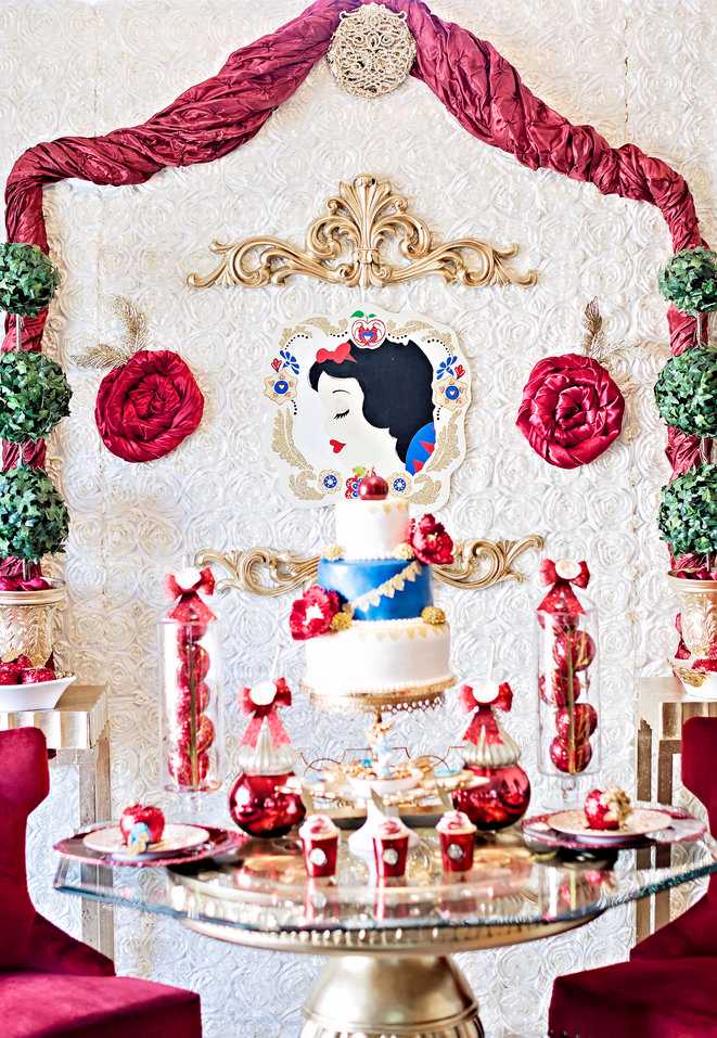 decoração branca de neve simples em casa