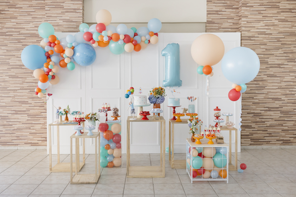 ideias de decoração com brinquedos antigos para sala