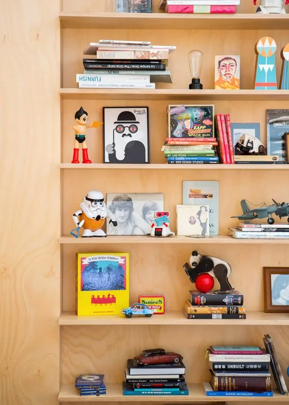 ideias de decoração com brinquedos antigos para sala