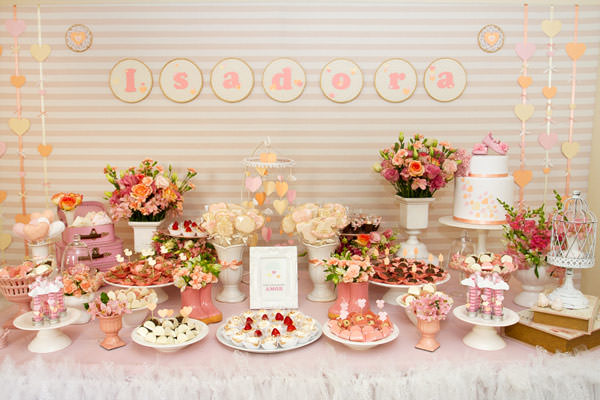 decoração cha de bebe chuva de amor simples