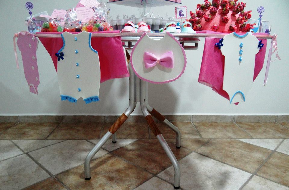 erros comuns decoracao cha bebe roupinhas evitar