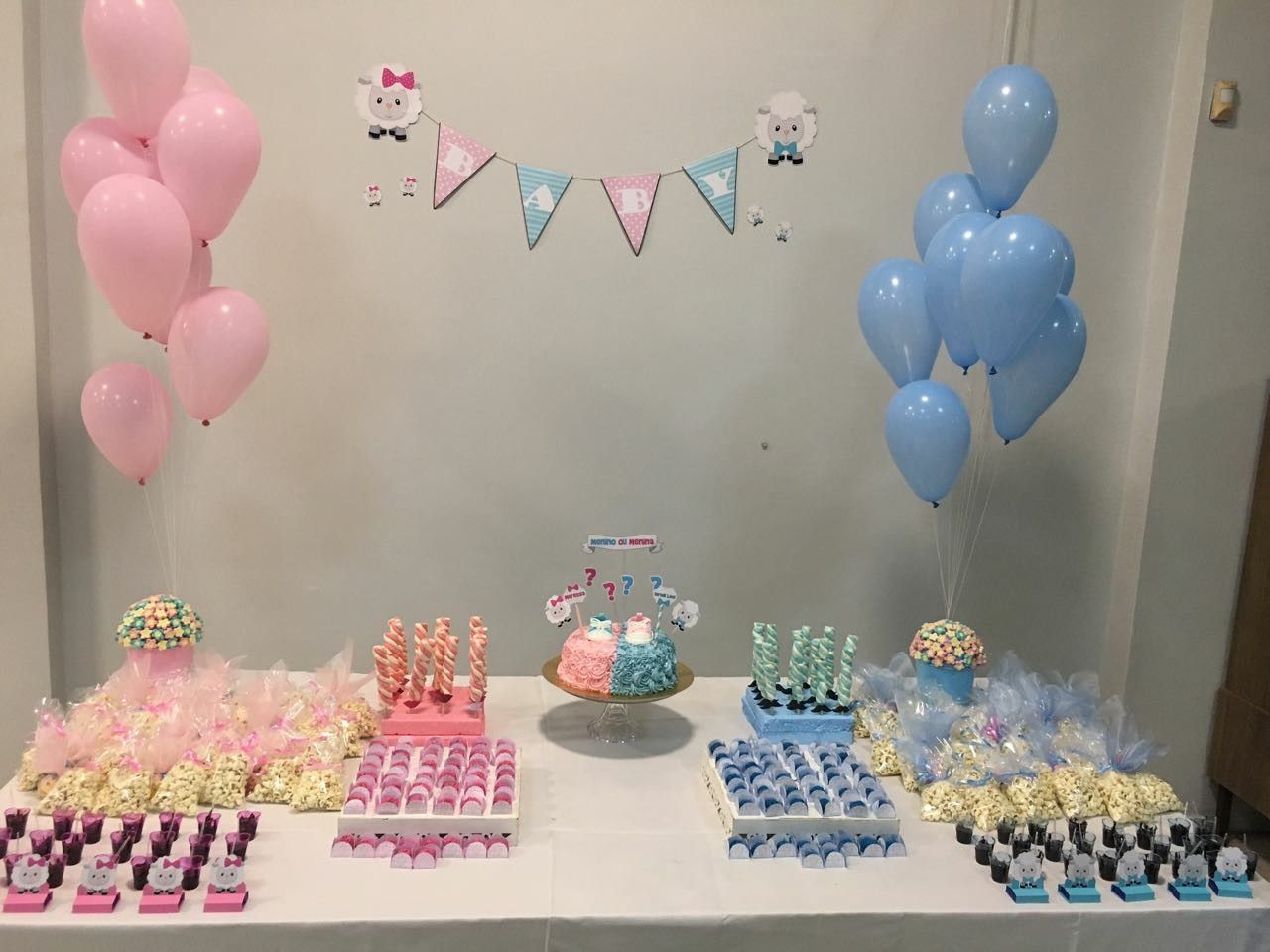 decoração chá revelação simples