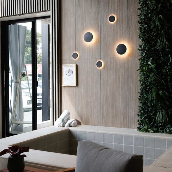 erros comuns ao escolher arandelas para quarto