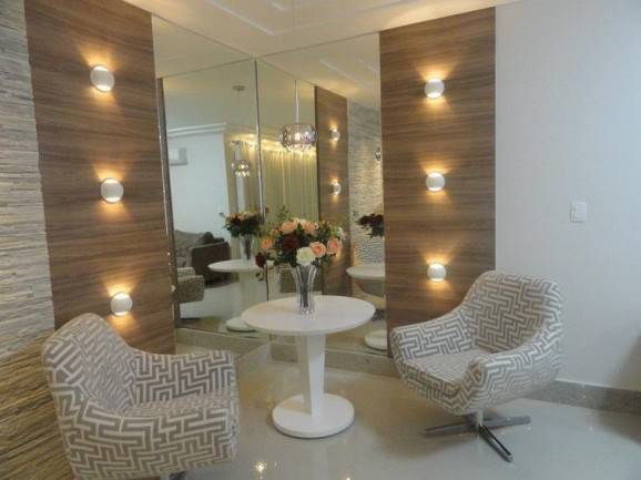 arandelas de LED para corredores estreitos