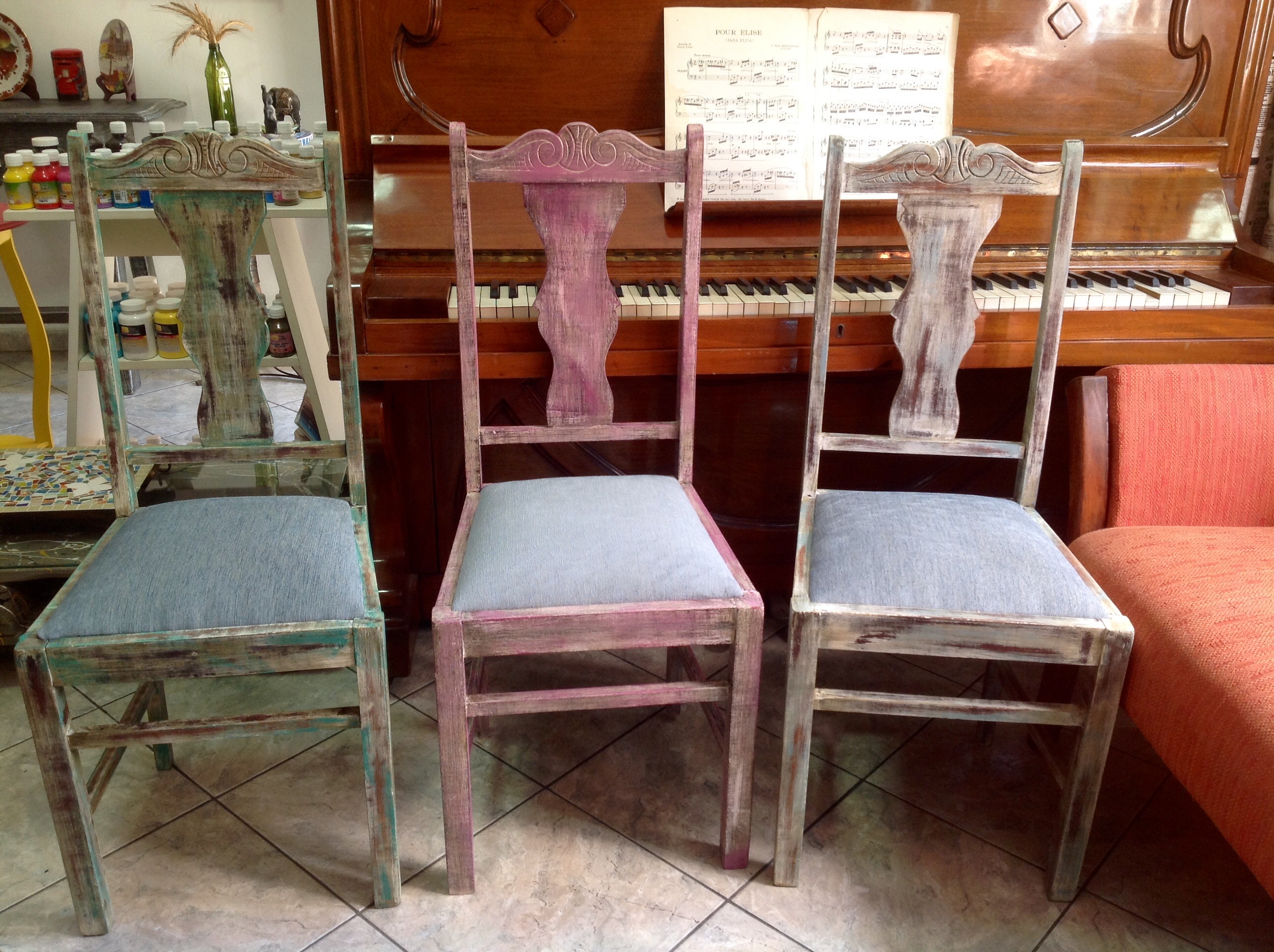 ideias criativas para decorar com cadeiras antigas