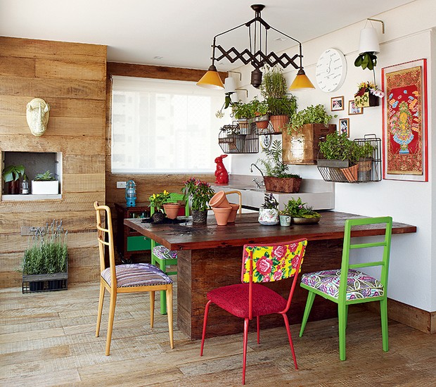 ideias criativas para decorar com cadeiras antigas