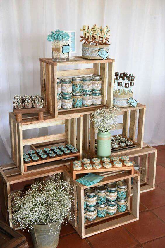 decoração com caixa de madeira para aniversario