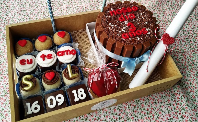 Como pintar caixotes de feira para festas: Guia completo de cores e técnicas