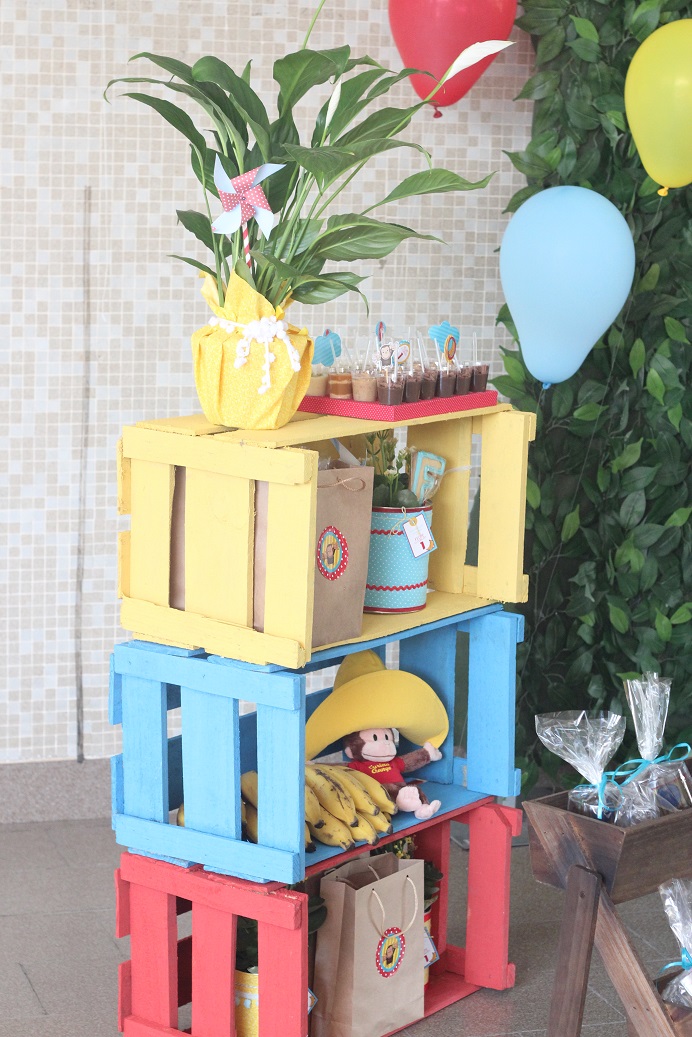 decoração com caixotes para festa