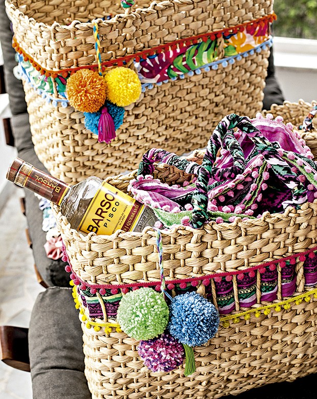 decoração com cestas de palha