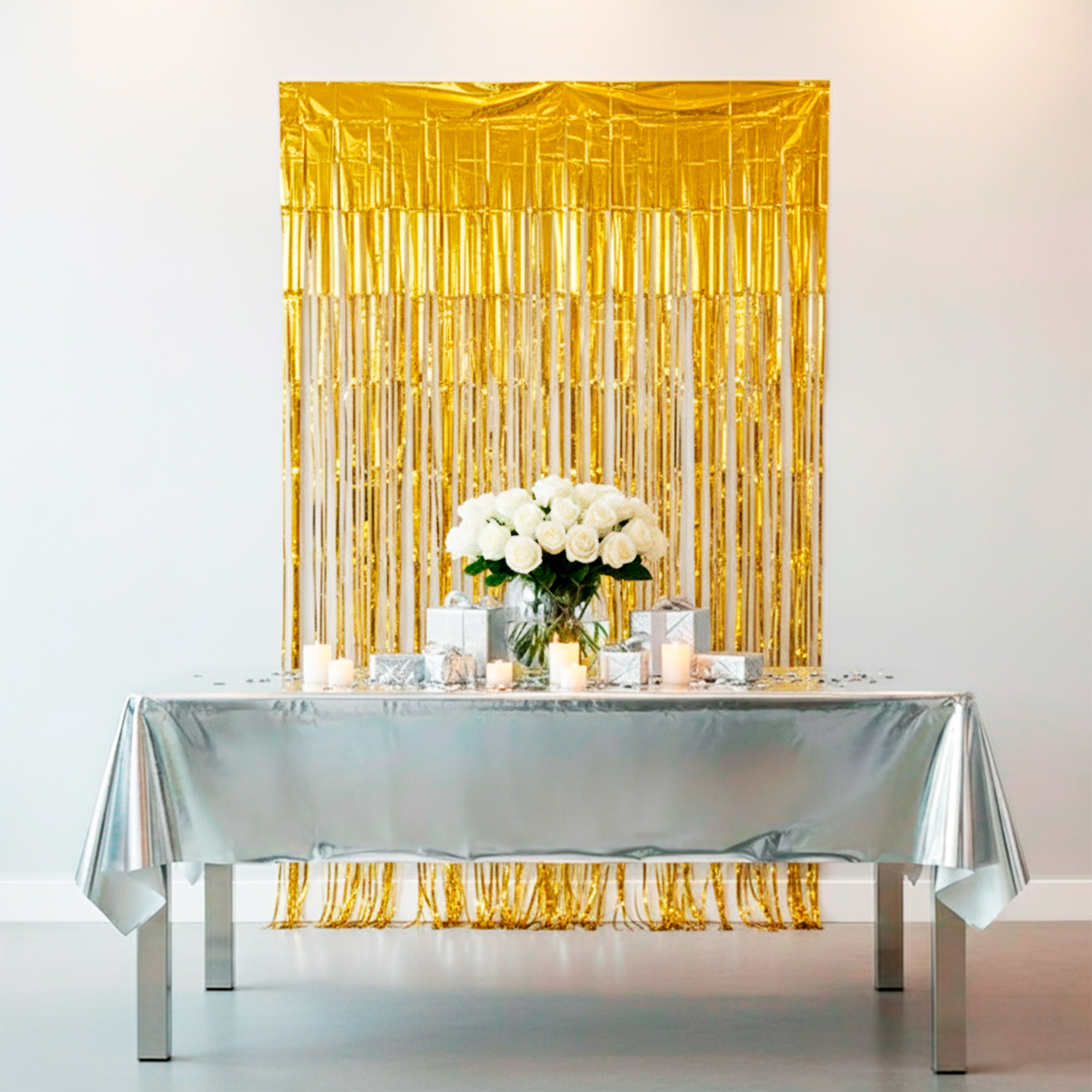 decoração com cortina metalizada