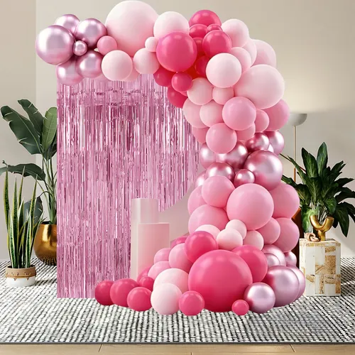 decoração com cortina metalizada rosa