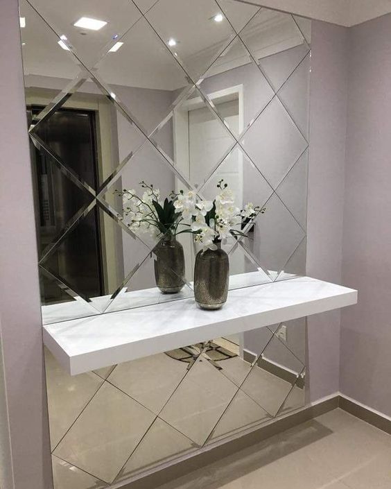 Decoração com Espelhos: Dicas Essenciais para Iluminação e Amplitude