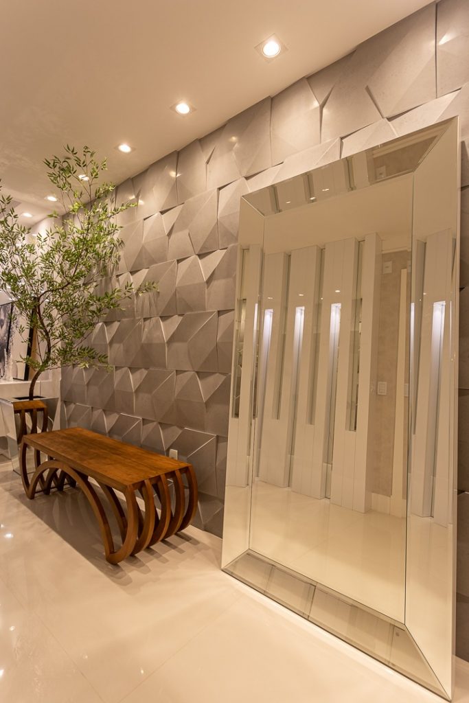 decoração com espelho na parede