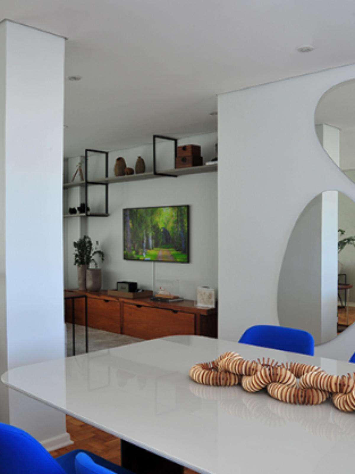 decoração com espelho na parede