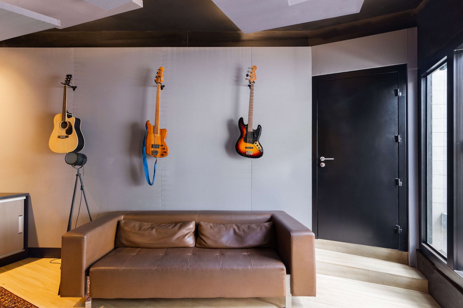 decoração com instrumentos musicais