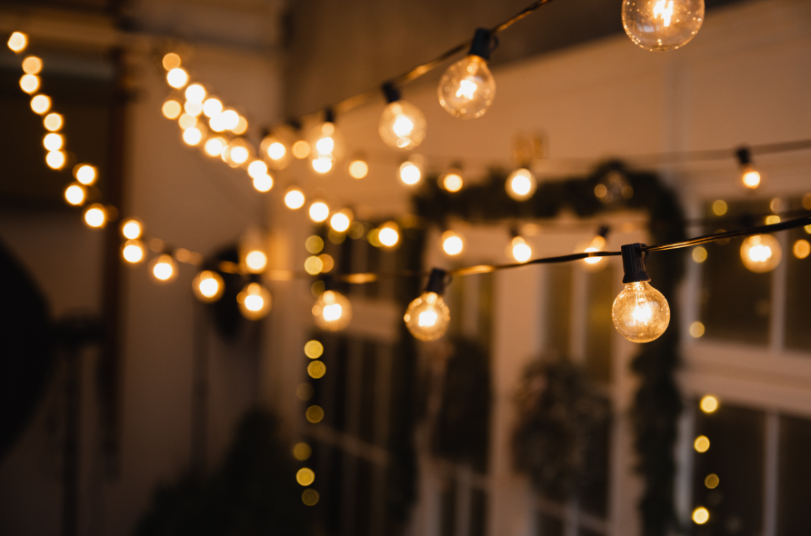 10 ideias criativas decoração com lâmpadas para transformar seu lar