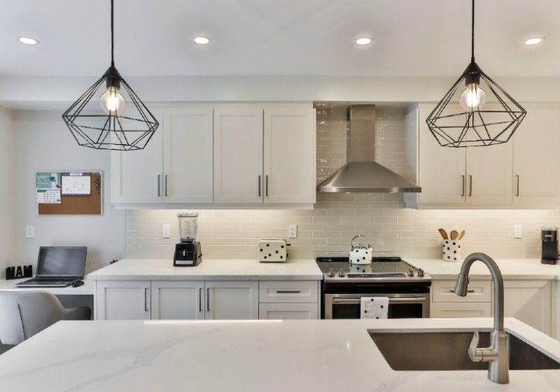 mini vasos suspensos com lâmpadas queimadas passo a passo