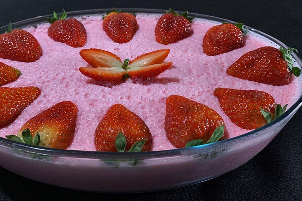 Ideias Criativas de Decoração com Morangos para Festas