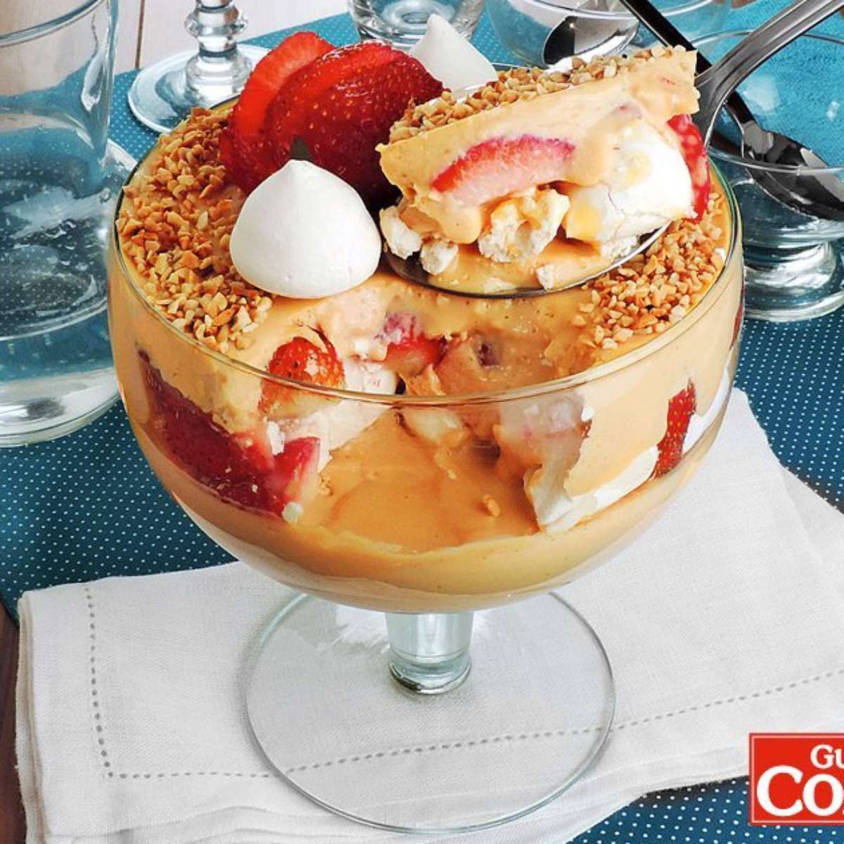 5 Técnicas de Corte de Morango para Elevar suas Sobremesas