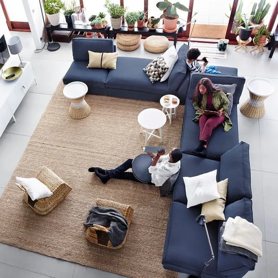 sofá azul marinho ou azul turquesa qual escolher para sua sala