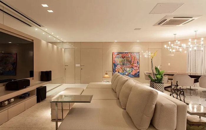 quanto custa decorar sala com sofá bege