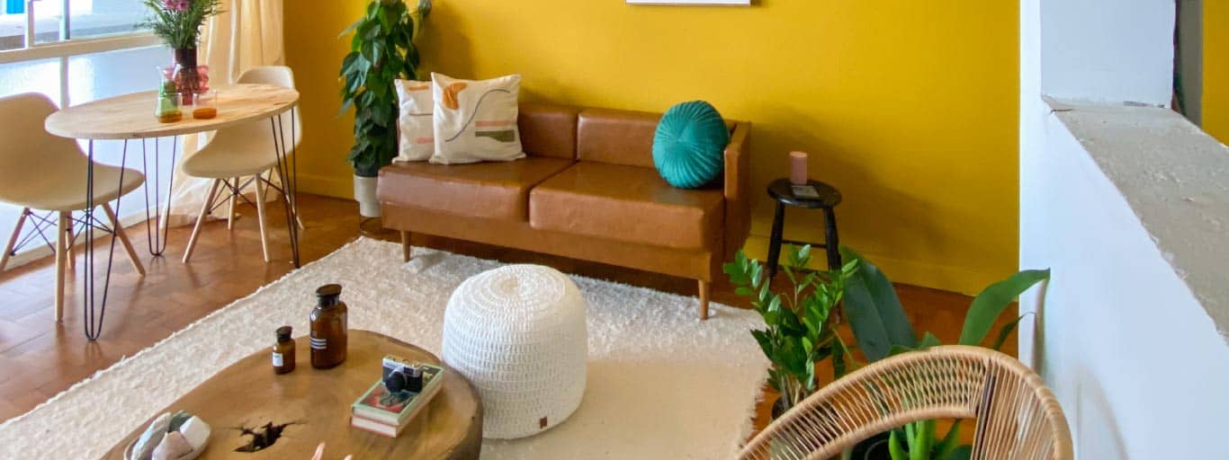 ideias de decoração sala com sofá bege