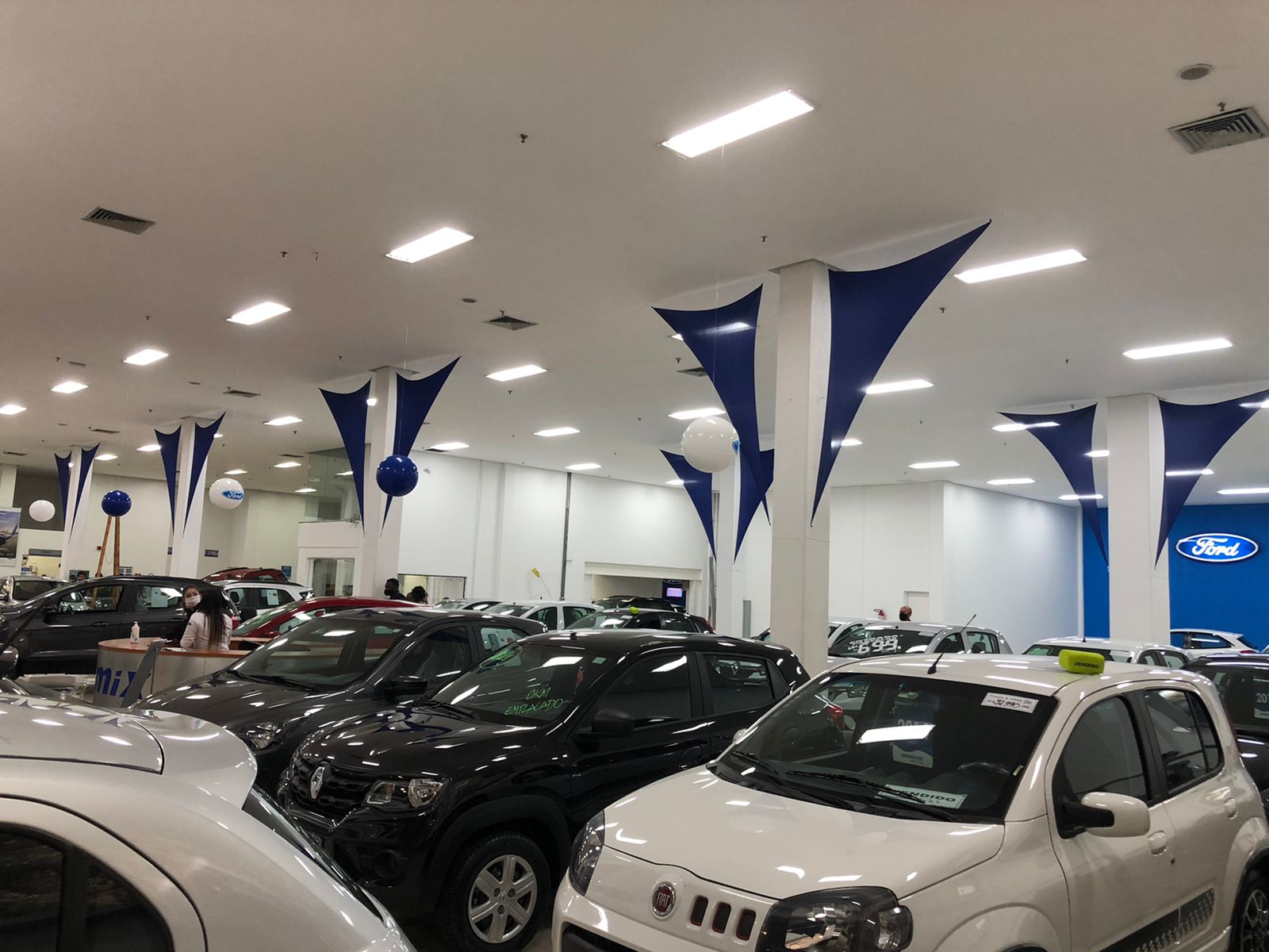 10 ideias decoração concessionaria moderna