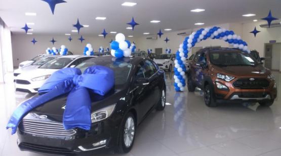 10 ideias decoração concessionaria moderna