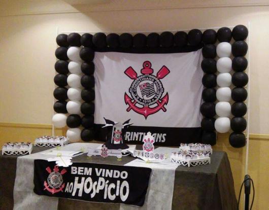 5 ideias de títulos:
1. Decoração de Festa Corinthians: Transforme seu evento em um estádio!
2. Quarto do Corinthiano: Ideias para um refúgio alvinegro.
3. Churrasqueira do Timão: Dicas para uma área gourmet com a cara do Corinthians.
4. DIY Decoração Corinthians: Faça você mesmo itens exclusivos.
5. Presentes Criativos para Corinthianos: Surpreenda com o tema do Timão.