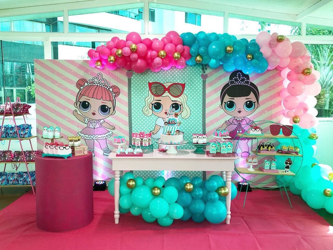 5 ideias de títulos:
1. Decoração LOL Surprise 2026: Tendências e Kits Essenciais
2. Guia Completo: Como Montar uma Festa LOL Surprise Inesquecível
3. Onde Encontrar os Melhores Itens de Decoração LOL Surprise Online
4. Tendências de Cores e Elementos Interativos para Festas LOL Surprise
5. DIY Decoração LOL Surprise: Dicas para um Painel Incrível