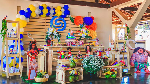 Personagens Disney em festas infantis: O encanto de Moana