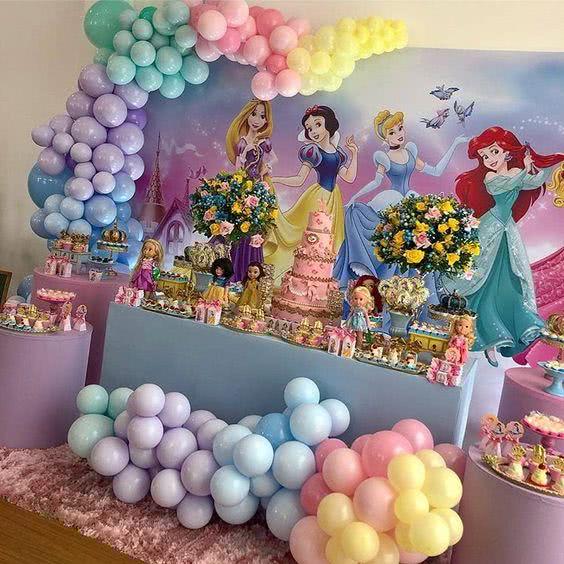 Economize na Festa: 10 Ideias Criativas de Decoração de Princesas Barata