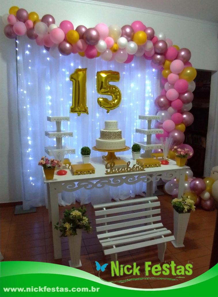 decoração de 15 anos simples