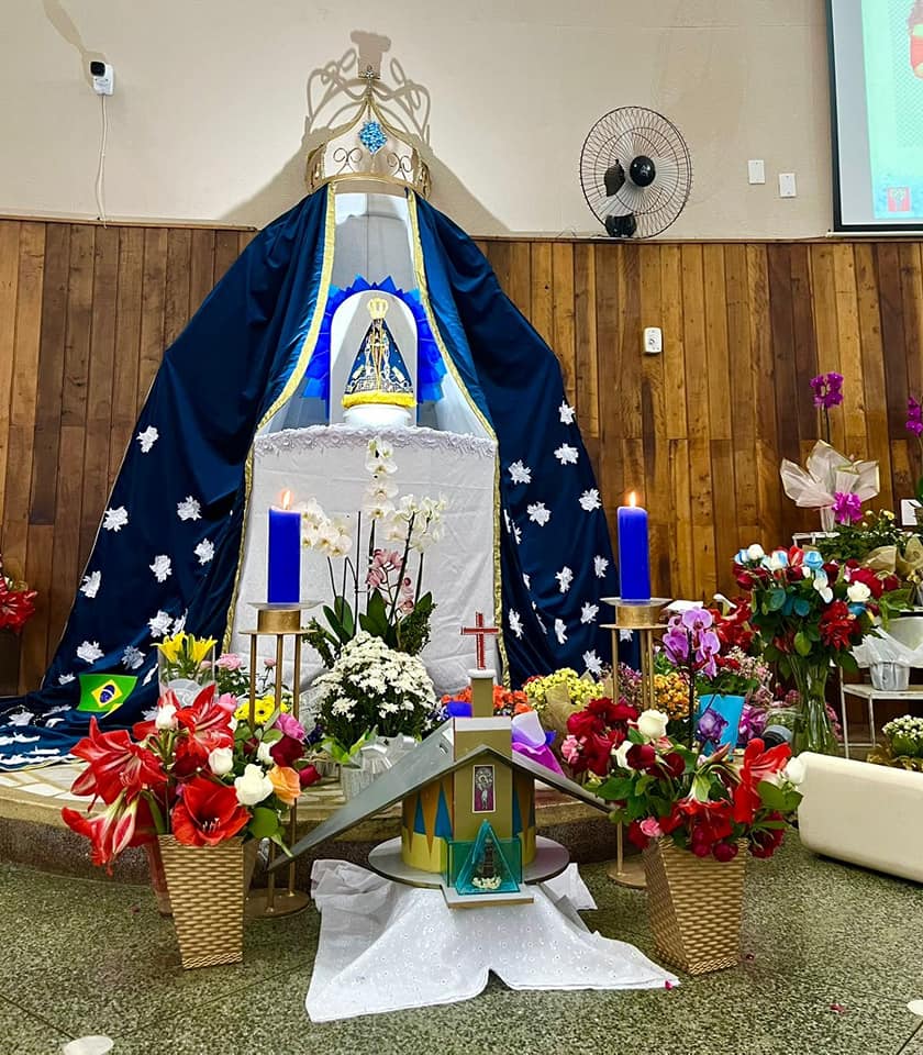 altar nossa senhora aparecida vs altar de anjo